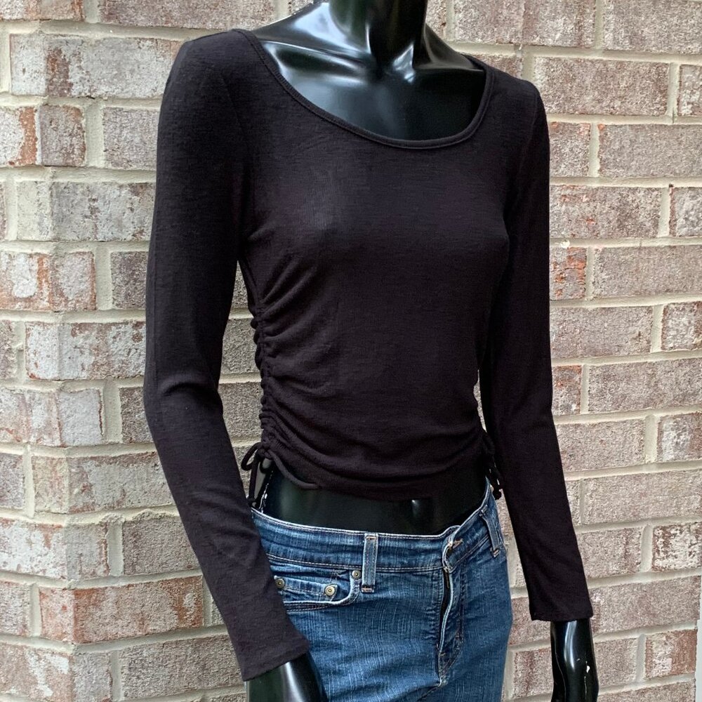 Ambiance Scoop Neck Drawstring Ruched Side Long Sleeve Tee Sz M